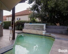 Toàn bộ căn nhà/căn hộ Lovely Family Home / Pecanwood Golf Estate (Hartbeesport, Nam Phi)