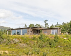 Hele huset/lejligheden Indulge In Beautiful Nature And Amazing Views. (Balsfjord, Norge)