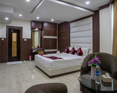 Khách sạn Hotel Central Plaza (Bardia, Nepal)