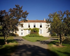 Khách sạn Hotel Logis - Le Chateau de Projan (Projan, Pháp)