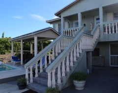 Khách sạn Sagusta Gardens Pls (Providenciales, Quần đảo Turks and Caicos)