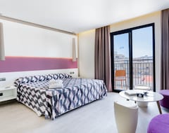 The Purple Hotel - Adults Only (San Antonio, Spain)