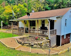 Toàn bộ căn nhà/căn hộ Ohiopyle Hideaway · Ohiopyle Getaway1.5 Miles Cozy 2 Bedroom Cabin (Farmington, Hoa Kỳ)