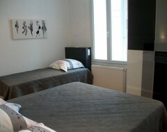 Tüm Ev/Apart Daire High-Quality Apartment For 5 People. Parking, Wi-Fi, Calm, Everything Nearby (La Rochelle, Fransa)