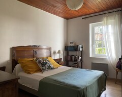 Cijela kuća/apartman House With Garden With 3 Bedrooms (Mézos, Francuska)
