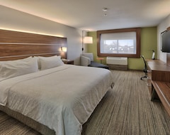 Holiday Inn Express & Suites Portales, an IHG Hotel (Portales, USA)