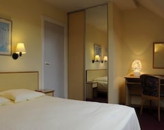 Hotel Limburgia (Riemst, Belgium)