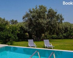 Toàn bộ căn nhà/căn hộ Averto Villas With Private Pool (Nidri, Hy Lạp)