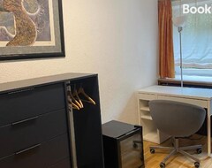 Koko talo/asunto Gemutliches Zimmer mit grossem Bad (Recklinghausen, Saksa)