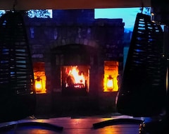 Toàn bộ căn nhà/căn hộ Relax And Unwind With Hot Tub And Open Fire (Claremorris, Ai-len)