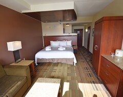 Hotel Canad Inns Destination Center Grand Forks (Grand Forks, USA)