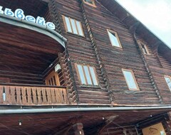 Khách sạn Edel'veis-Budapesht (Bukovel, Ukraina)