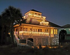 Casa/apartamento entero Steps To The Beach With Gulf View, Sleeps 10, Pool, Pet Friendly, Relaxing Porch (St. George Island, EE. UU.)