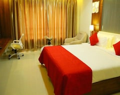 Hotel Saugandhika Residency (Tiruvalla, India)