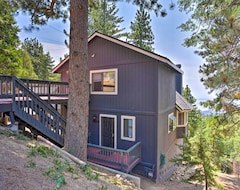 Toàn bộ căn nhà/căn hộ A-frame Cabin With Unobstructed Valley Views! (Skyforest, Hoa Kỳ)