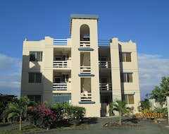 Entire House / Apartment Oceanfront With Pool Getaway, 3.5km S. Of Canoa. Great Reduced Wkly/mnthly Rate (Canoa, Ecuador)