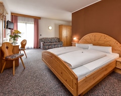 Khách sạn Hotel Föhrenhof (Natz-Schabs, Ý)
