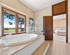 Entire House / Apartment Forest Rise Eco Retreat (Busselton, Australia)