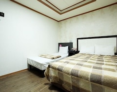 Hotel Goodstay A Plus (Suwon, South Korea)