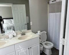 Koko talo/asunto Peaceful Two Bedroom Two Bath (Burlington, Amerikan Yhdysvallat)