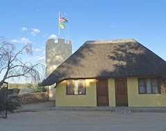 Hotel Otjohotozu Guestfarm (Omaruru, Namibija)