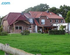 Toàn bộ căn nhà/căn hộ Charmante Ferienwohnung In Idyllischer Lage (Jever, Đức)