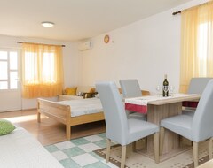 Tüm Ev/Apart Daire Apartments Mila (23861-a4) - Tribunj (Tribunj, Hırvatistan)