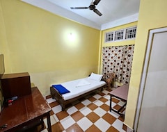 Hotel Rishiraj (Jorhat, India)