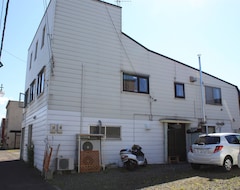 Khách sạn First Track Inn (Nakafurano, Nhật Bản)