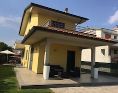 Hele huset/lejligheden House / Villa - Torre del lago puccini, Viareggio (Viareggio, Italien)