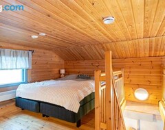 Entire House / Apartment Villa Pohjoistuuli - 5+1 Henkilolle, Luoteis-himos Ski-in/out 56m2 + 11m2 (Jämsä, Finland)