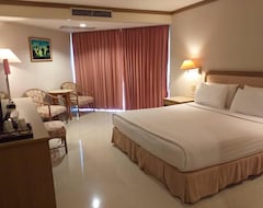 Khách sạn Khanom Golden Beach Hotel (Nakhon Si Tammarat, Thái Lan)