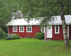 Tüm Ev/Apart Daire Newly Built House In Järnforsen, Right On Eman (Virserum, İsveç)