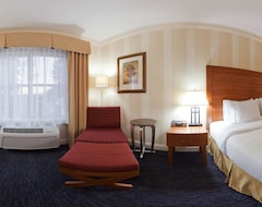 Hotel Holiday Inn Express & Suites Santa Cruz (Santa Cruz, USA)