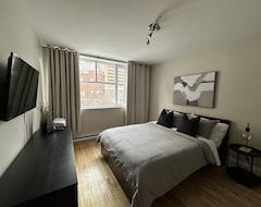Hele huset/lejligheden 2br Luxury Retreat In The Heart Of Golden Square Mile Downtown (Montreal, Canada)