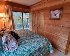 Entire House / Apartment Family Cabin On Beautiful Flathead Lake (Bigfork, USA)
