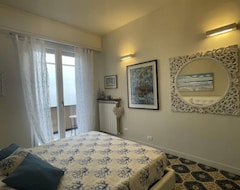 Hele huset/lejligheden Apartment Villa Liliana In Varigotti - 6 Persons, 2 Bedrooms (Finale Ligure, Italien)