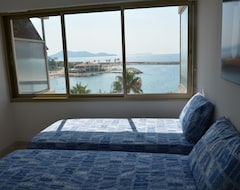 Hele huset/lejligheden Stunning Sea View, Beach At Your Feet, Residential Area Living All Year Round. (Toulon, Frankrig)