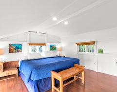 Koko talo/asunto The Ideal Honeymoon Cottage: Quiet, Beachfront & Comfortable + Epic Views! (Waimanalo, Amerikan Yhdysvallat)