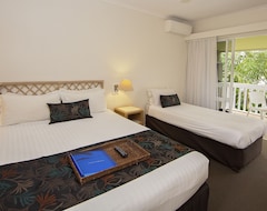 Khách sạn Castaways Resort & Spa On Mission Beach (Mission Beach, Úc)