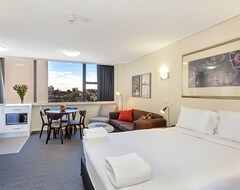 Khách sạn Cosmopolitan Lifestyle (Sydney, Úc)