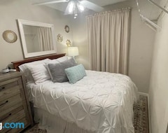 Toàn bộ căn nhà/căn hộ Bayou Serenity Hideawayfast Wificomfy Bed (Lake Charles, Hoa Kỳ)