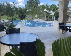 Koko talo/asunto Hideaway Los Llanos: Garden Paradise - Sleeps 16 (Bonao, Dominikaaninen tasavalta)