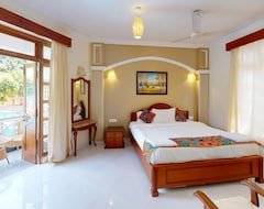 Hotel FabEscape Sunset Beach Resort (Calangute, India)