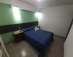 Hotel Islas Canarias (Coacalco, México)
