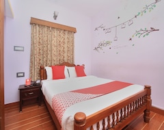 Khách sạn OYO 13597 Travel Stay Residency (Udhagamandalam, Ấn Độ)
