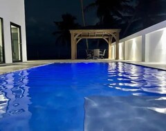 Toàn bộ căn nhà/căn hộ Seafront Beach House / Heated Pool & Beach Access (Patillas, Puerto Rico)
