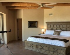 Tüm Ev/Apart Daire The Pecos River Cliff House, It Is Magical! (Pecos, ABD)