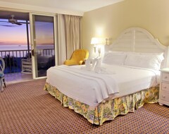 Pink Shell Beach Resort & Marina (Fort Myers Beach, USA)