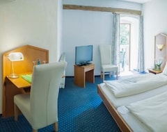 Khách sạn Hotel Gasthof zum Bräu (Kinding, Đức)